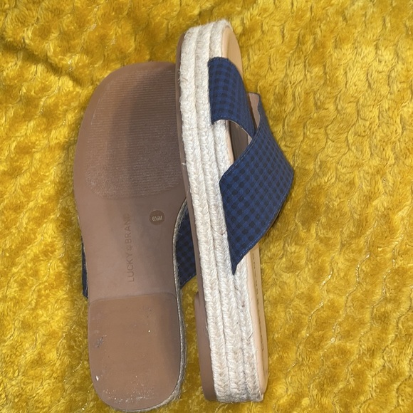 Never worn.. only tried on - Picture 4 of 4